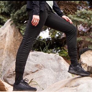 Agogie +40 Resistance Band Training Leggings Medium Black Compression Pants